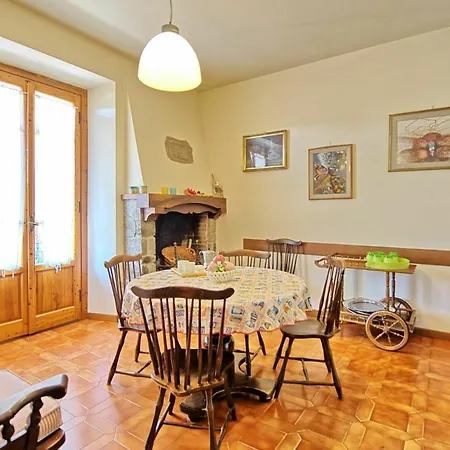 Villa Casale By Posarellivillas Ambra